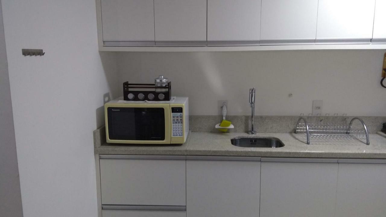Apartamento Frente Para A Piscina A Uma Quadra Da Praia Florianopolis Exterior photo